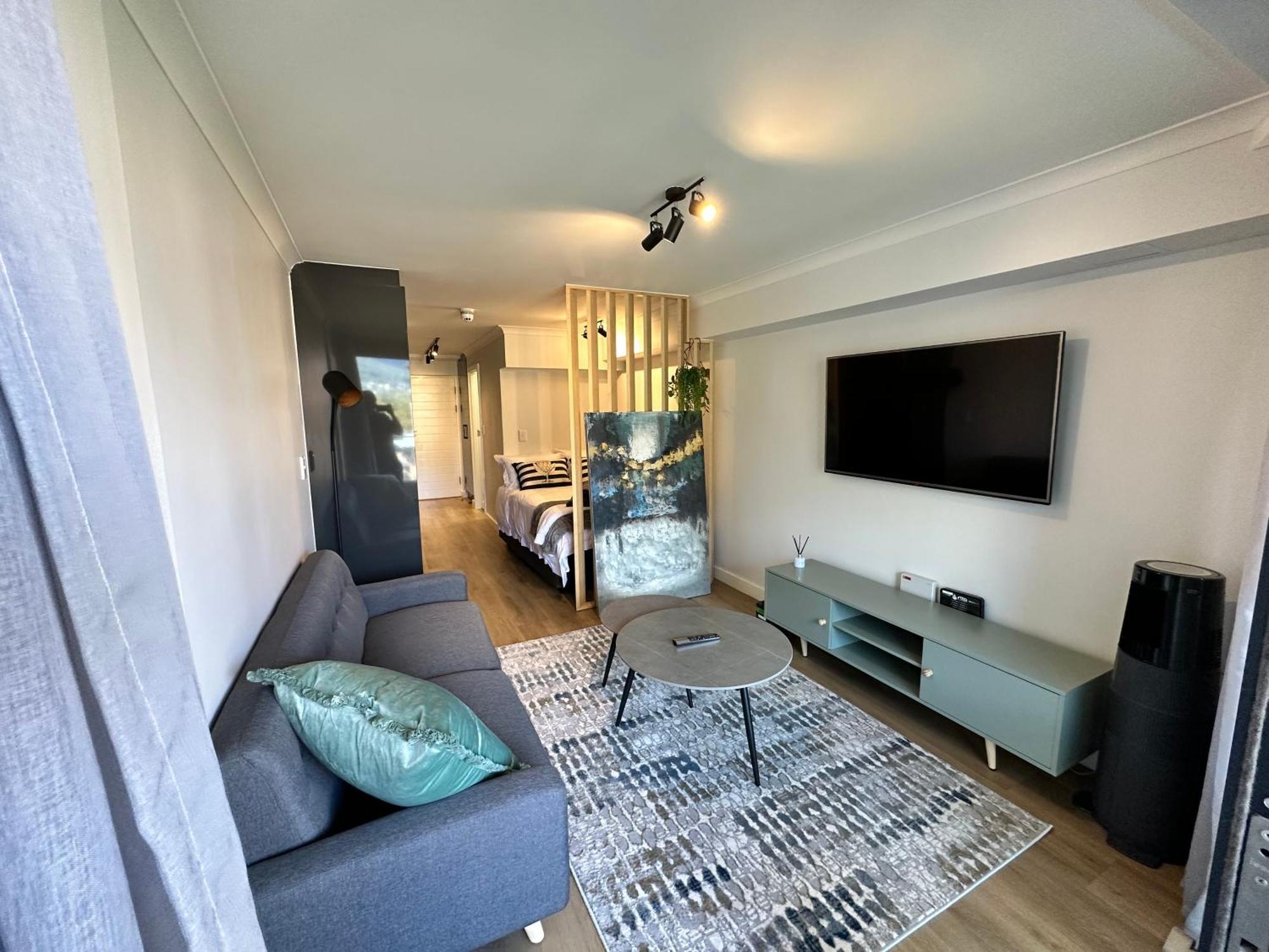 Newlands Peak Apartment *