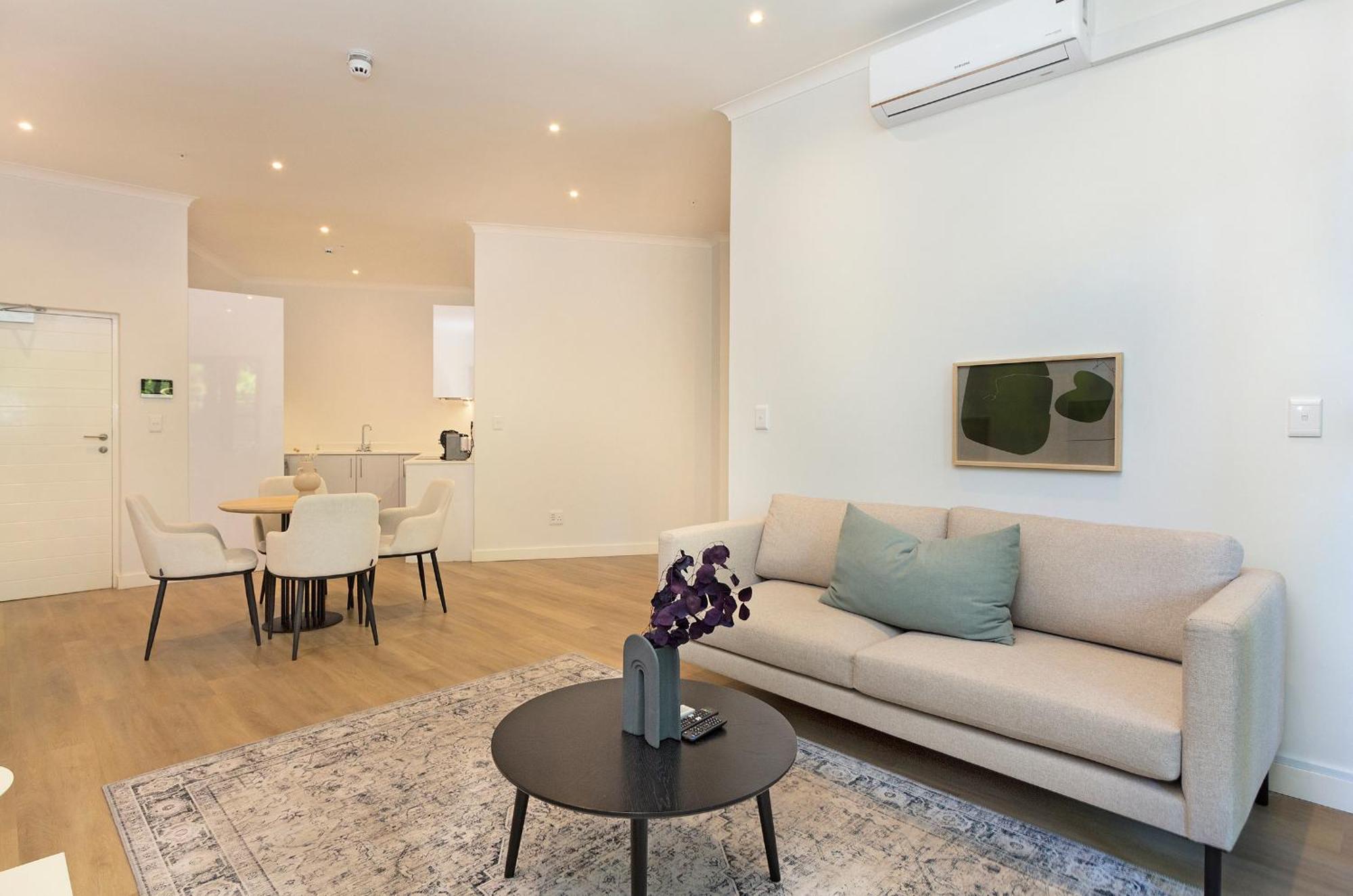 Newlands Peak Apartment *