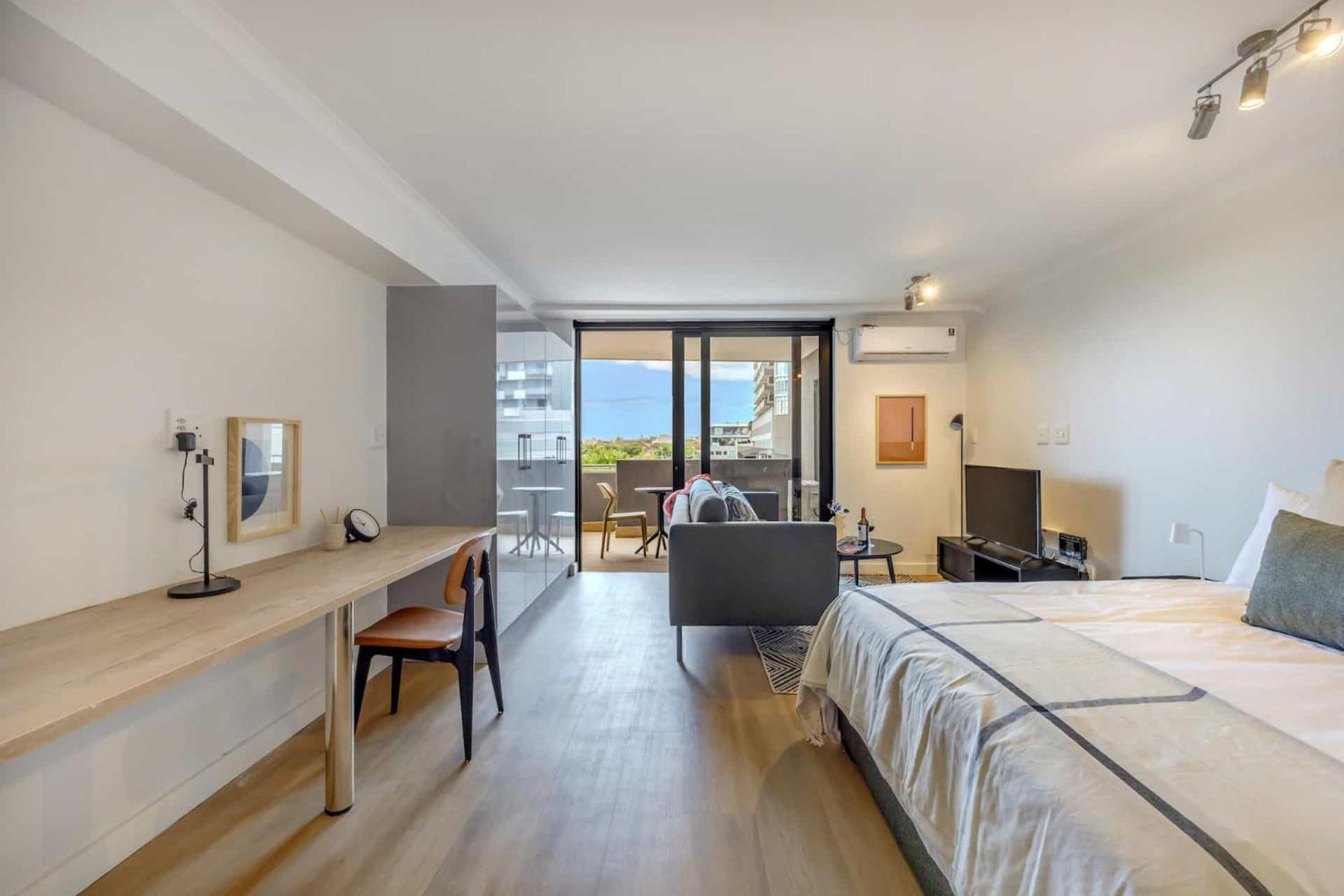 Newlands Peak Apartment *